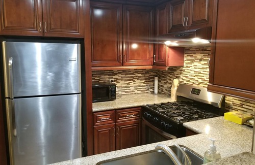 Bixby Knolls Condominio | Spacious fully remodeled 2 bedroom and 2 bath condo in the heart of Bixby knolls