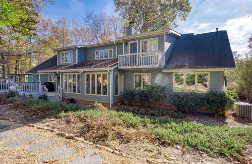 Johns Creek Casa | Spacious, Fun & Comfy Family Haven ~ Garden ~ BBQ!