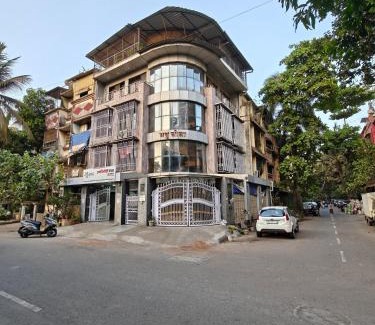 Sanpada Apartamento | Spacious Garden Facing 2 BHK in Sanpada 5 mins from DY Patil Stadium