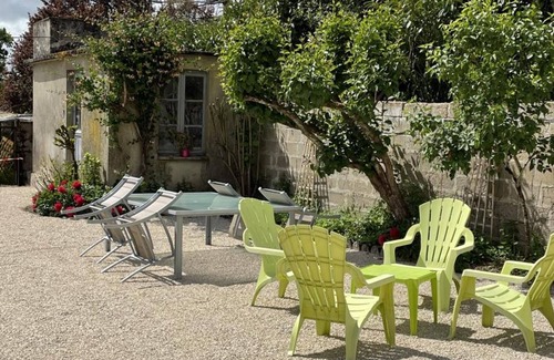 Onzain Cabaña | Casa rural renovada con jardín, cerca del castillo de Chaumont-sur-Loire y rutas en bicicleta