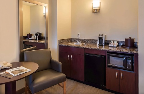 O'Hare Complejo | Spacious Good-Value Accommodation! Pet-Friendly Property with Onsite Parking!