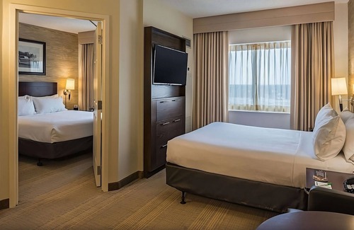 O'Hare Complejo | Spacious Good-Value Accommodation! Pet-Friendly Property with Onsite Parking!