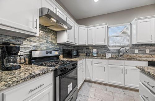 South Arlington Casa | Spacious Grand Prairie Getaway