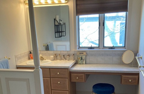 Billings Casa | Spacious, great location, homey feel