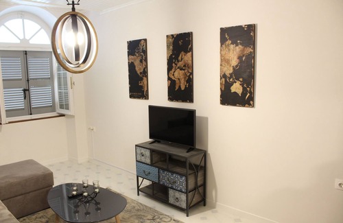 Old Town Apartamento | Spacious ground floor apt 5' from Corfu Spianada