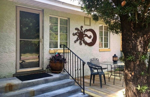 Gulfport Casa | Spacious Gulfport 1BR+ 2 twins