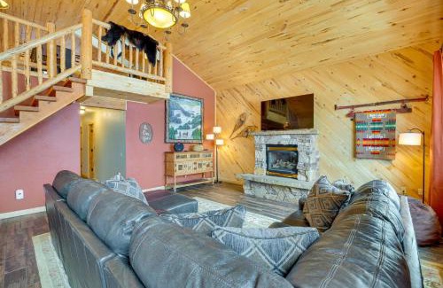 Gunnison Casa | Spacious Gunnison Home Ski, Hike, Bike and Fish!
