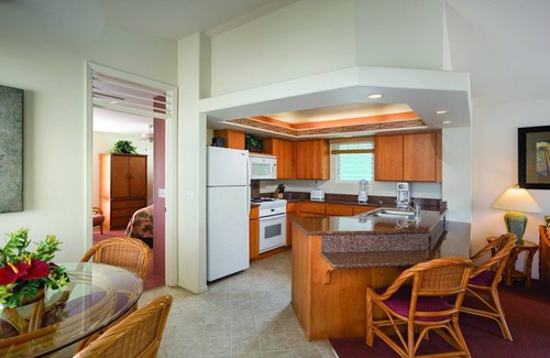 Princeville Complejo | Amplio complejo de condominios hawaianos con balcón privado y acceso completo a todos los servicios del resort