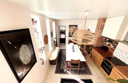 Nygard Apartamento | Spacious historical art oasis in the city center