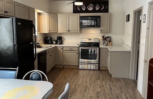 Philipsburg Casa | Spacious Historical Home in Downtown Philipsburg