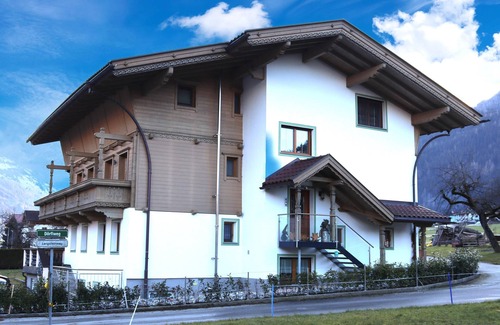 Zillertal Apartamento | Spacious holiday apartment in Aschau near the ski areas