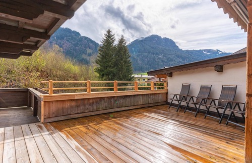 Kitzbuehel Apartamento | Spacious holiday flat, 2.2 km to the ski lift