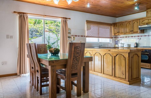 Anse Royale Casa | Casa Vacacional Moderna y Espaciosa - Cerca de Playas Espectaculares