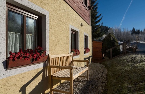 Leogang Casa | Spacious Holiday Home near Ski Area in Leogang