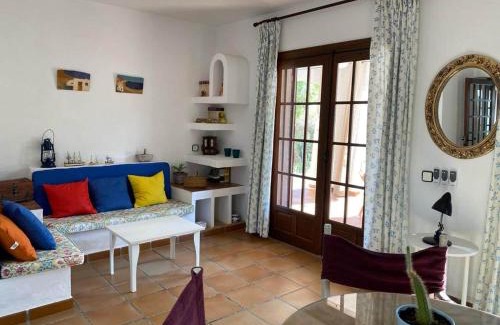 Carboneras Casa | Spacious holiday home with private garden