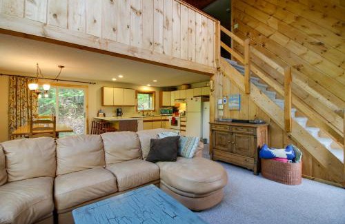West Dover Casa | Spacious Home Adjacent to Mt Snow with Game Room!