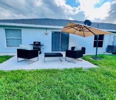 Joel Casa | Spacious Home at Lehigh Acres
