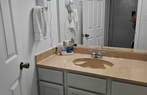 Ellendale Casa | Spacious home away from home near Bartlett and Downtown Memphis