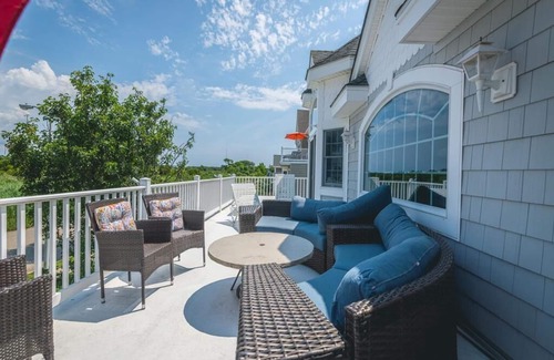 Admiral Estates Casa | Spacious Home Close to Beach