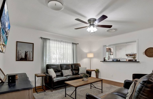 Stonewall Casa | Spacious Home - Fire Pit, BBQ and Outdoor Seating!