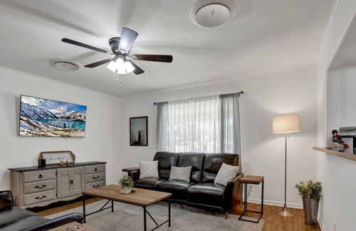 Stonewall Casa | Spacious Home - Fire Pit, BBQ and Outdoor Seating!