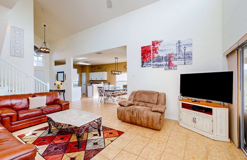 West Haven Casa | Spacious home in a great neighborhood with enclosed pool & AC - dog-friendly