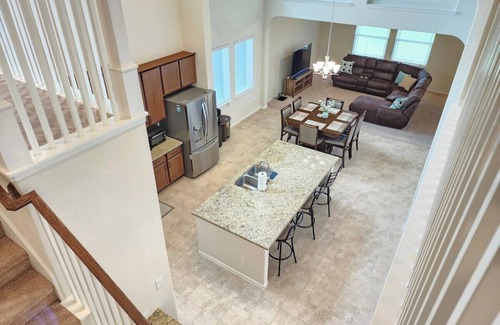 Baytown Casa | Spacious Home in Baytown Family /Friends & Workers