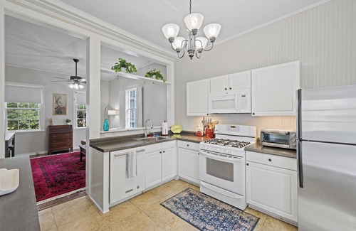 Washington Square Casa | Spacious Home in Downtown; Mardi Gras; Sleeps 8