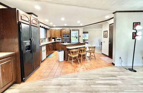 Mechanicsville Casa | Spacious Home In Front of Geisinger Hospital