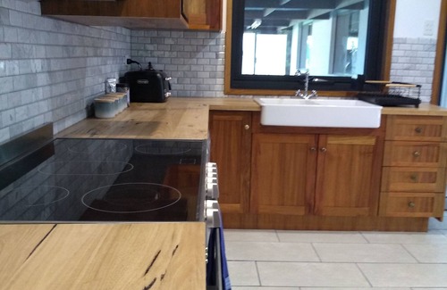 Heathcote Casa | Spacious home in Heathcote township. Perfect for families and groups.