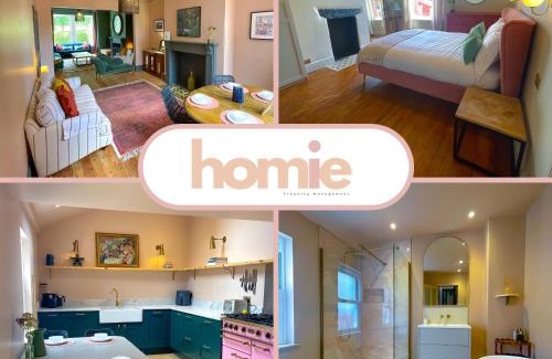 Chapeltown Casa | Spacious home in Leeds ideal for gatherings with free parking