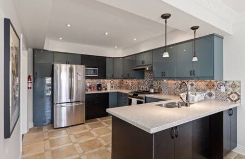 East Credit Casa | Spacious Home In Mississauga