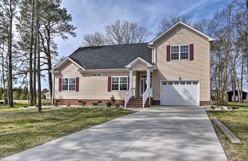 Cape Charles Casa | Spacious Home Less Than 1 Mi to Kiptopeke State Park!
