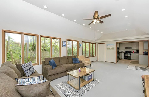 Lake Grove Casa | Spacious Home Located Close to Stony Brook!