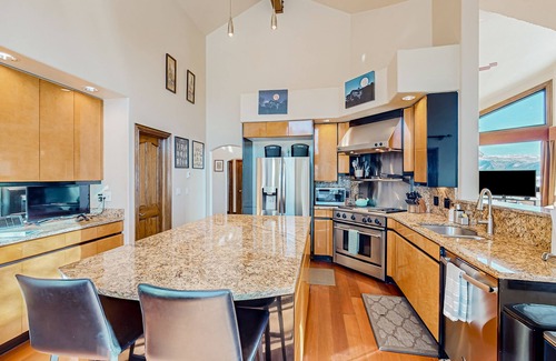 Eagle Casa | Spacious home near outdoor rec with hot tub, pool table, & chef's kitchen