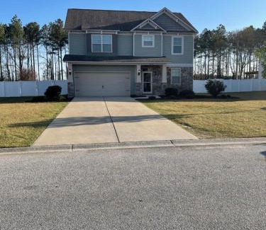 Elliott Casa | Spacious Home Near Shaw