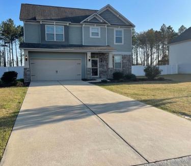Elliott Casa | Spacious Home Near Shaw