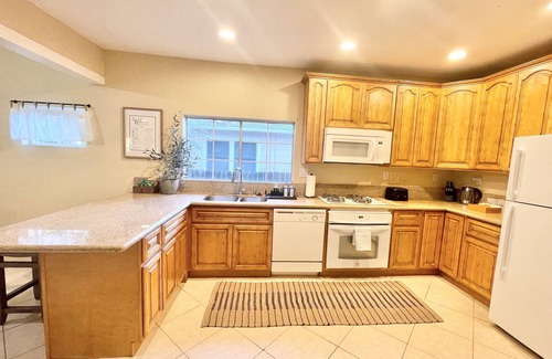 Southeastern Sacramento Casa | Spacious home near UC Davis med Midtown & Cal Expo