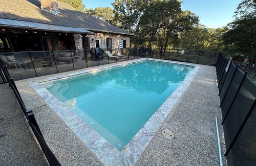 Terrell Casa | Spacious home on 10 acres with entertainment galore Pool table, ping pong n’more