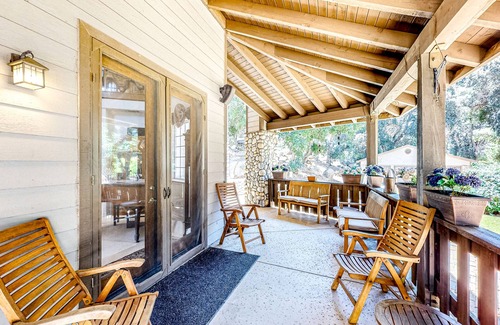 Banning Casa | Spacious home on 3.5 acres with covered patio, gourmet kitchen, & patio