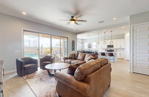 Pasqualetti Mountain Ranch Casa | Spacious home-w/ a pool, hot tub & game room & close to attractions
