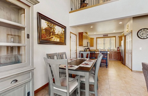 Orondo Casa | Spacious home w/full kitchen, great location & deck with incredible views