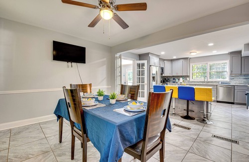 Church Street Casa | Spacious Home w/ Hot Tub, 14 Mi to Downtown ATL!
