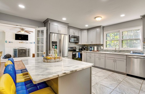 Church Street Casa | Spacious Home w/ Hot Tub, 14 Mi to Downtown ATL!