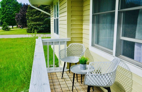Macatawa Casa | Spacious Home w/ King Bed close to Beaches, Lake Macatawa, Holland, & Saugatuck
