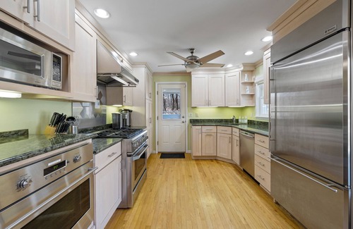 Monroe Casa | Spacious Home w/Pool/Hot Tub, Mins to Parks/Skiing