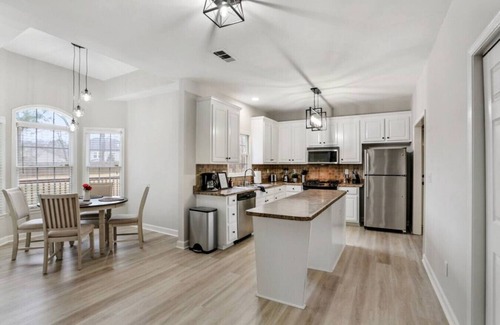 Mableton Casa | Spacious Home w/ Pool Table Near ATL & The Battery