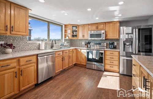 Northwest Arvada Casa | Spacious Home W Yard, Fire Pit & Game Room