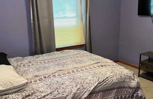 Brown Deer Casa | Spacious Home with Finished Basement
