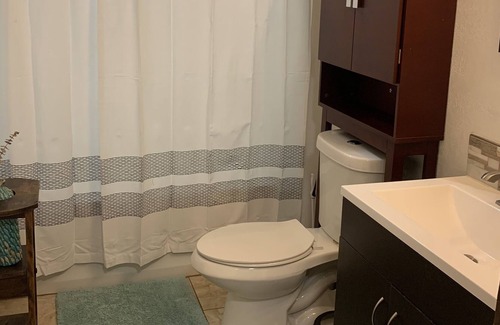 Hannibal Casa | Spacious home with hot tub — 8 minutes downtown Hannibal!